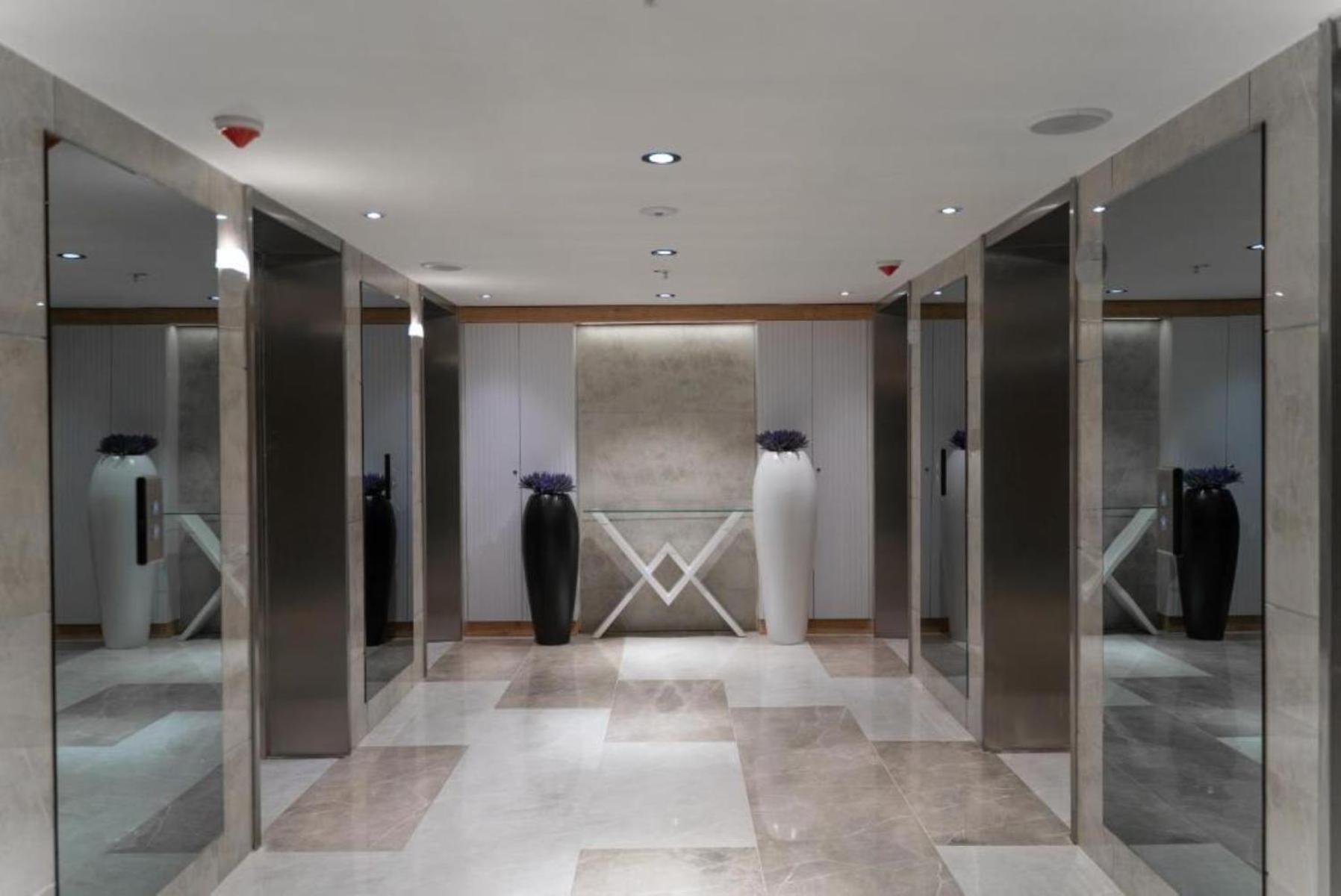 Orbi City Hotel With Sea View Batumi Esterno foto