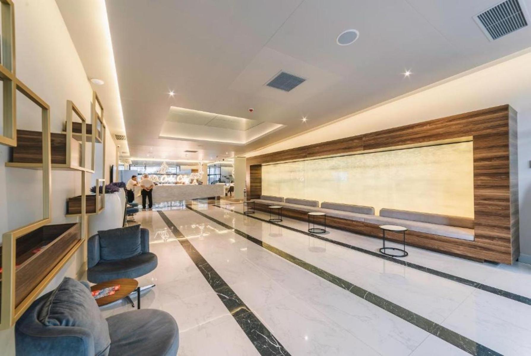 Orbi City Hotel With Sea View Batumi Esterno foto