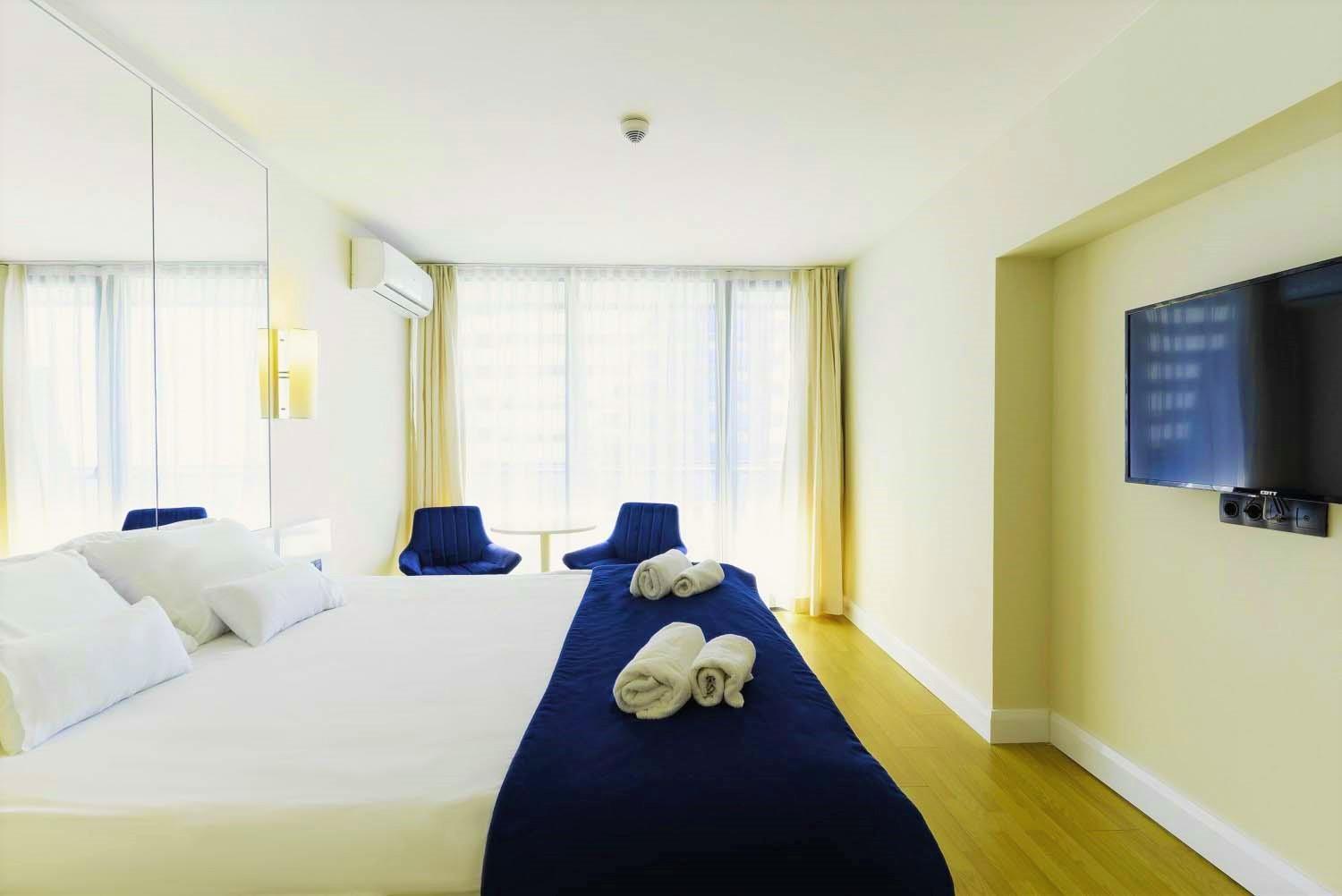 Orbi City Hotel With Sea View Batumi Esterno foto