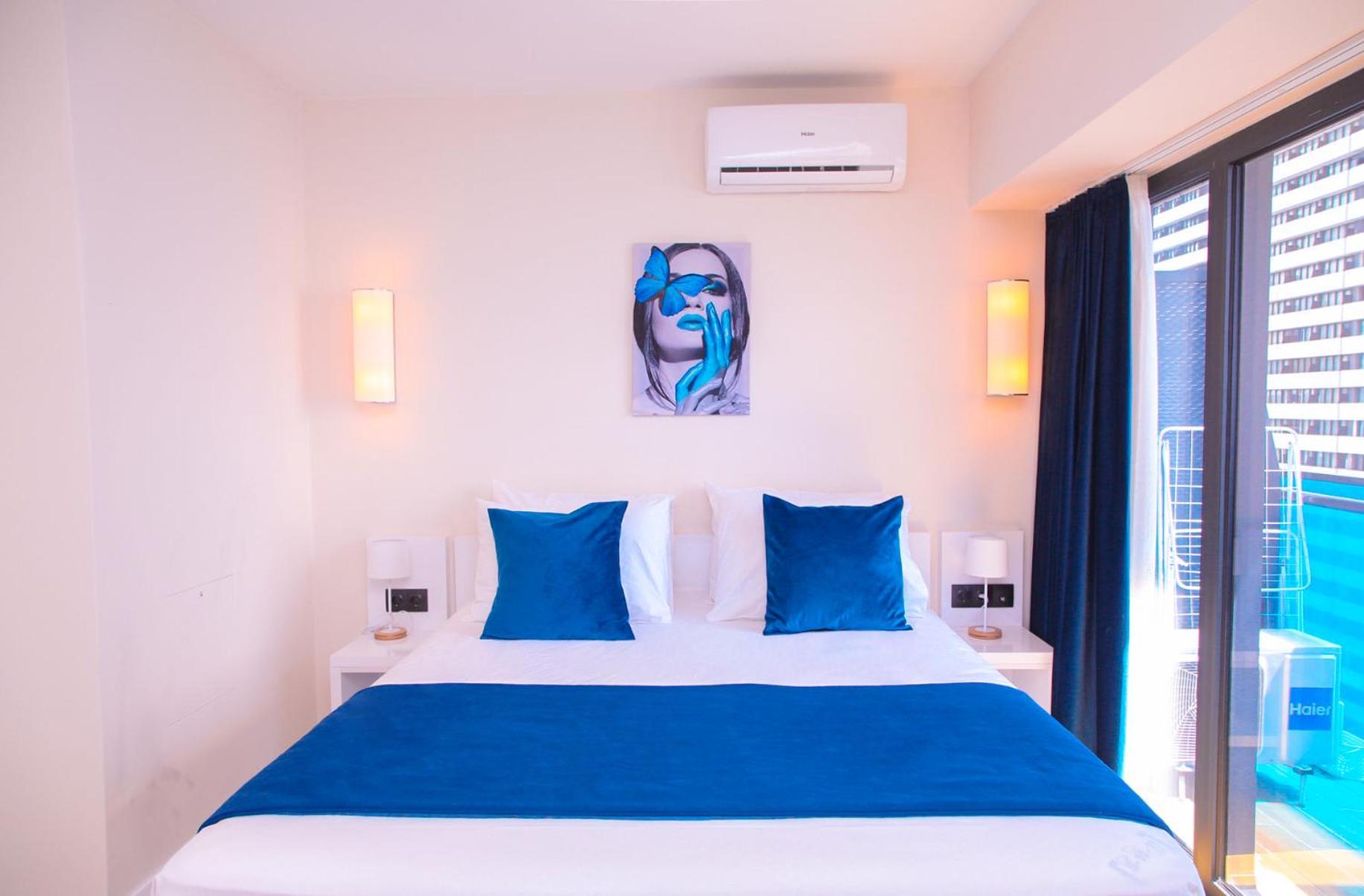 Orbi City Hotel With Sea View Batumi Esterno foto